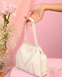 Mohey Women Graceful White Bag