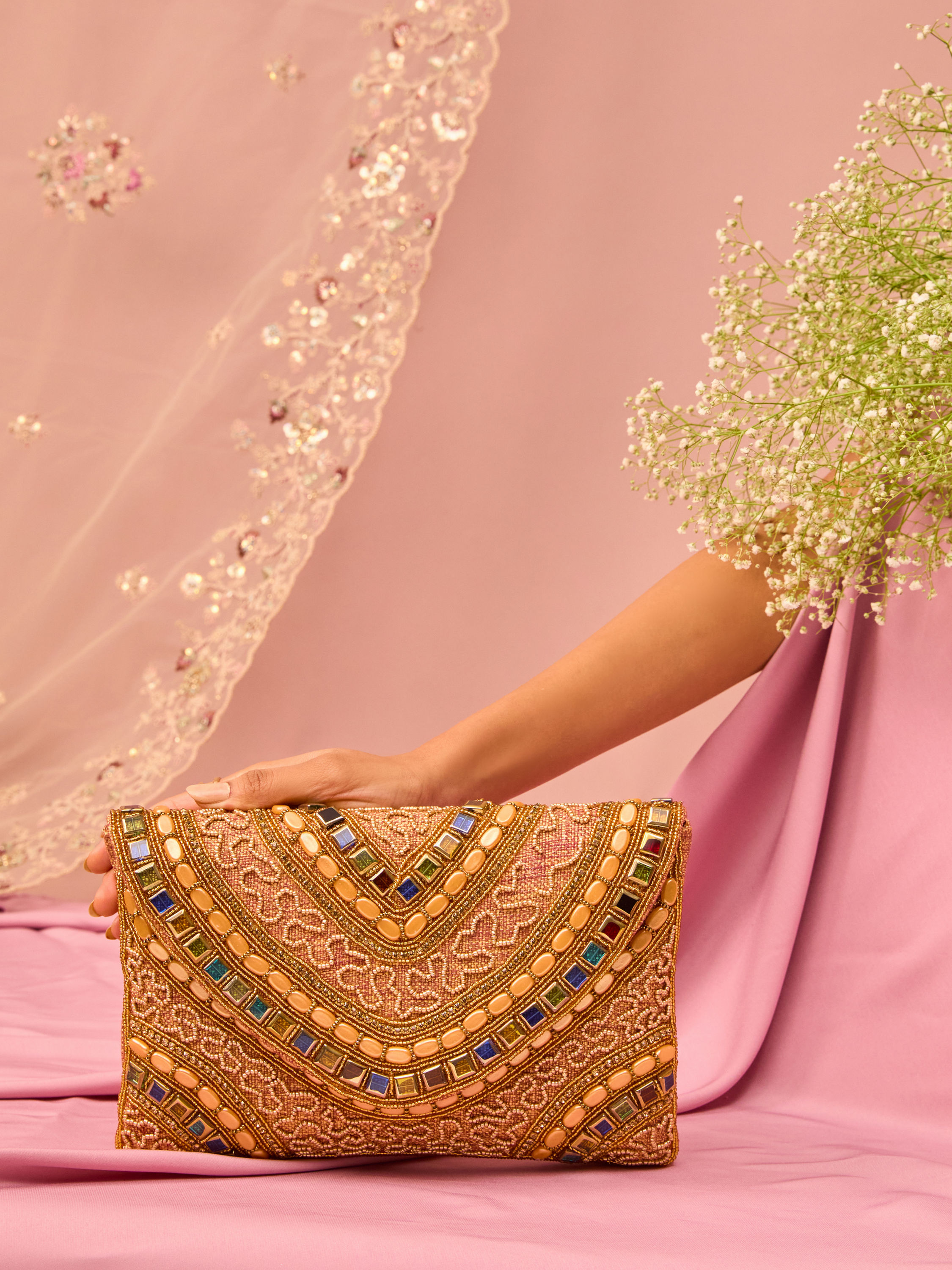 Mohey Women Gajree Pink Art Silk Envelop Bag