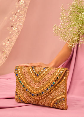 Mohey Women Gajree Pink Envelop Bag