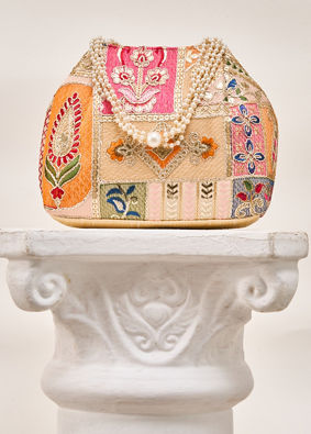 Mohey Women Beige Art Silk Bag with Sequin Work