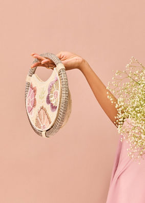 Mohey Women Elegant Cream Clutch Bag