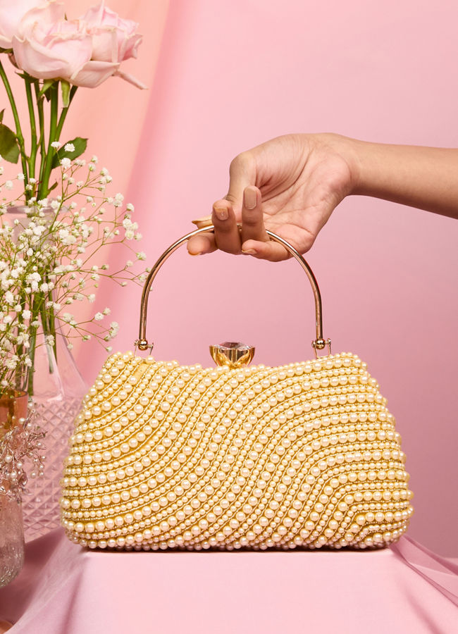 Mohey Women Beige Elegance Clutch Bag