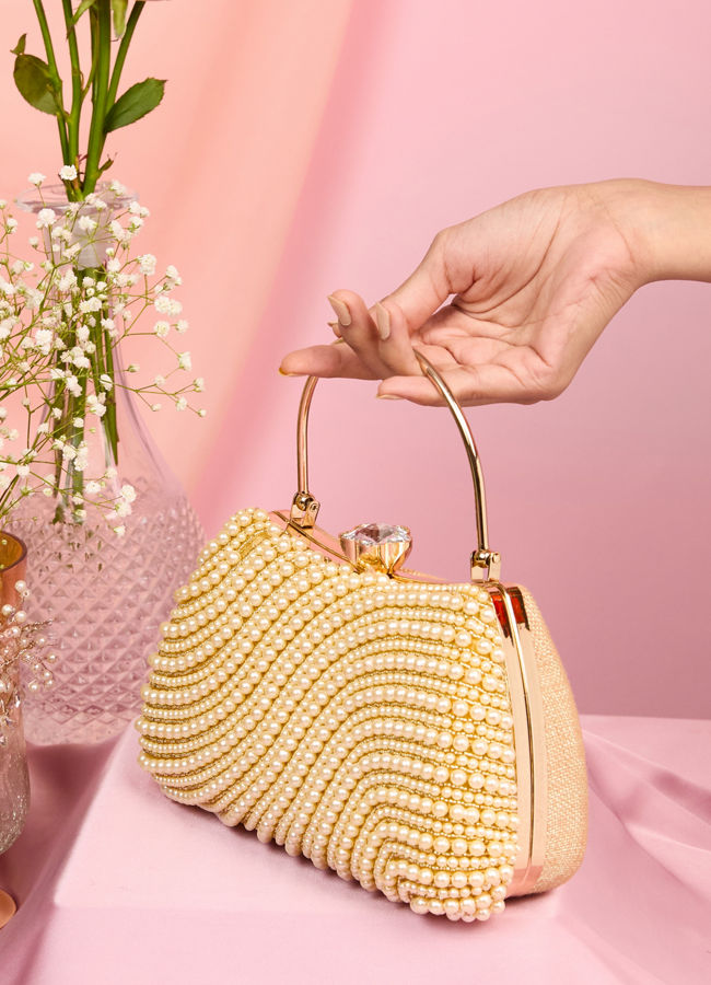 Mohey Women Beige Elegance Clutch Bag
