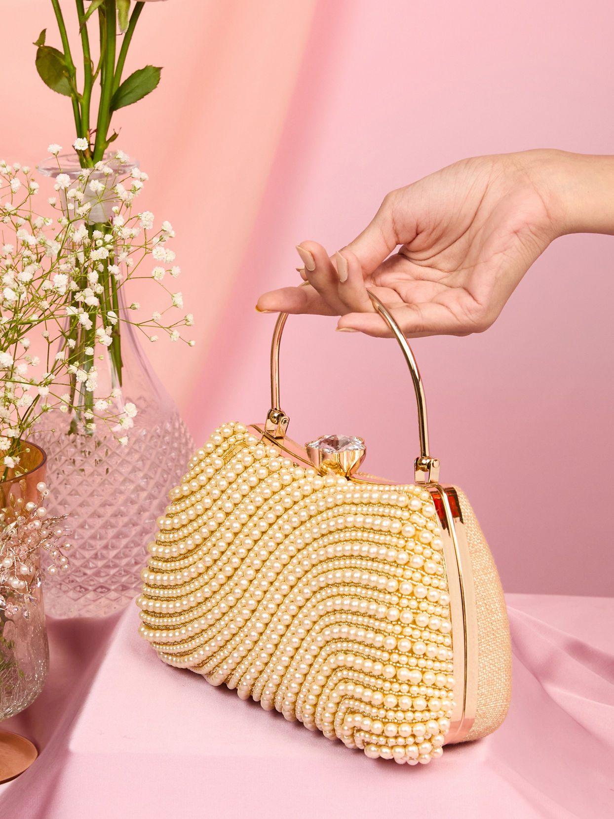 Mohey Women Beige Elegance Clutch Bag