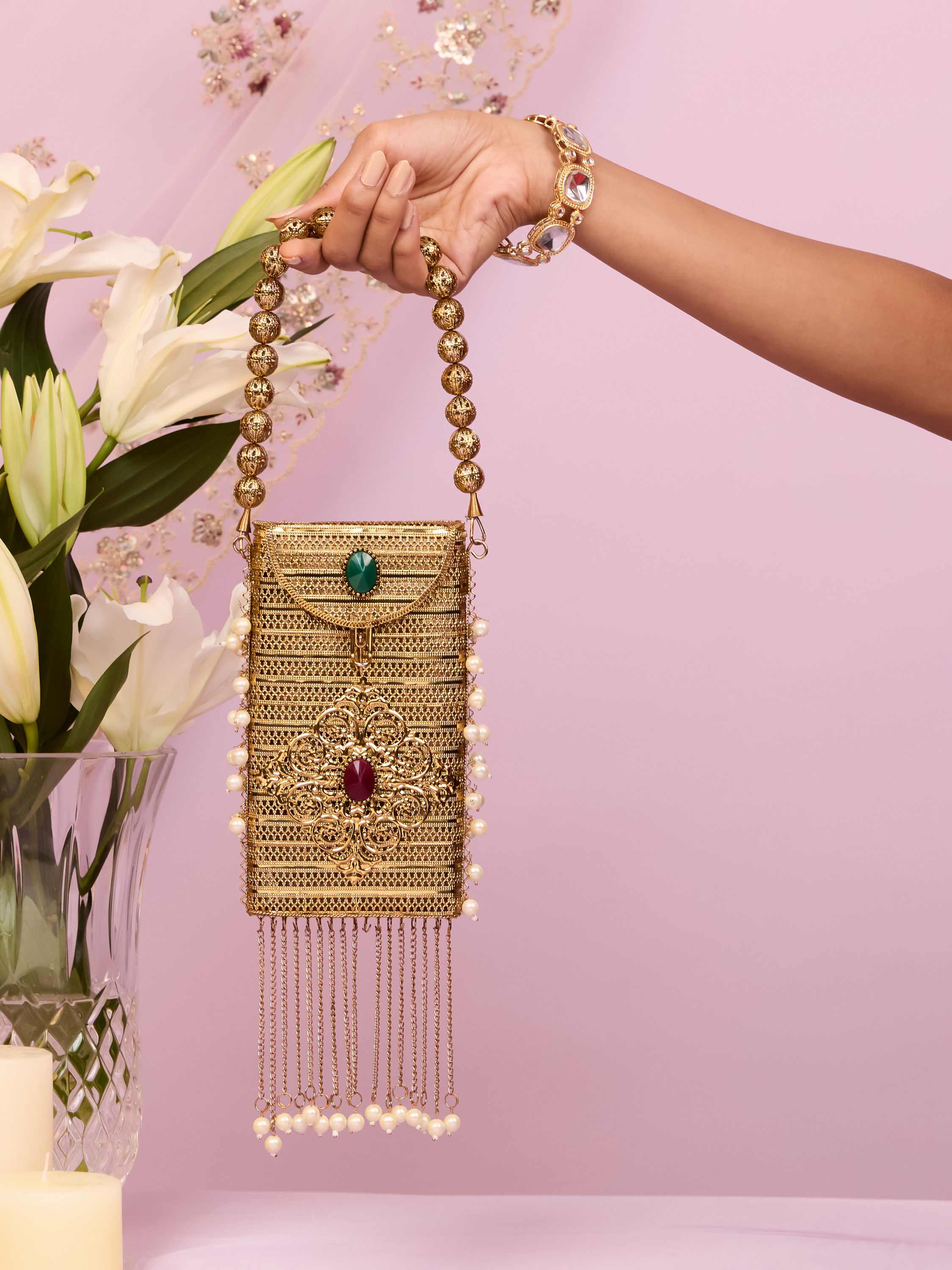 Mohey Women Gleaming Gold Pouch Bag
