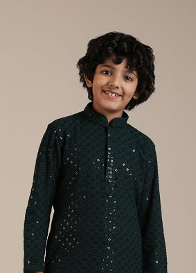 alt message - Manyavar Boys Boys Dark Green Sequinned Chikankari Kurta Set image number 0