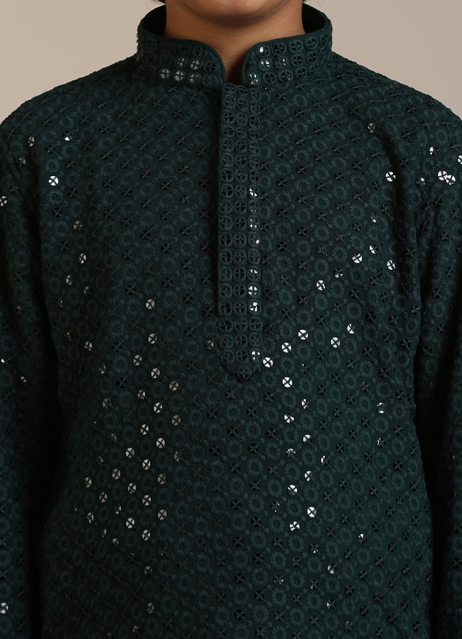 alt message - Manyavar Boys Boys Dark Green Sequinned Chikankari Kurta Set image number 1