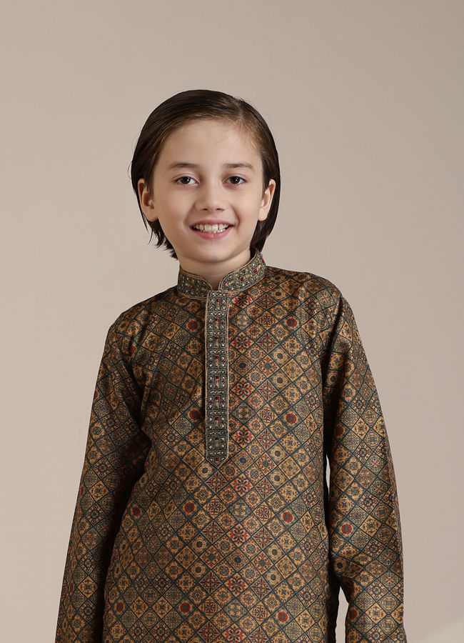 Manyavar Boys Boys Dark Green Mustard Chowkadi Motifs Kurta Set image number 0