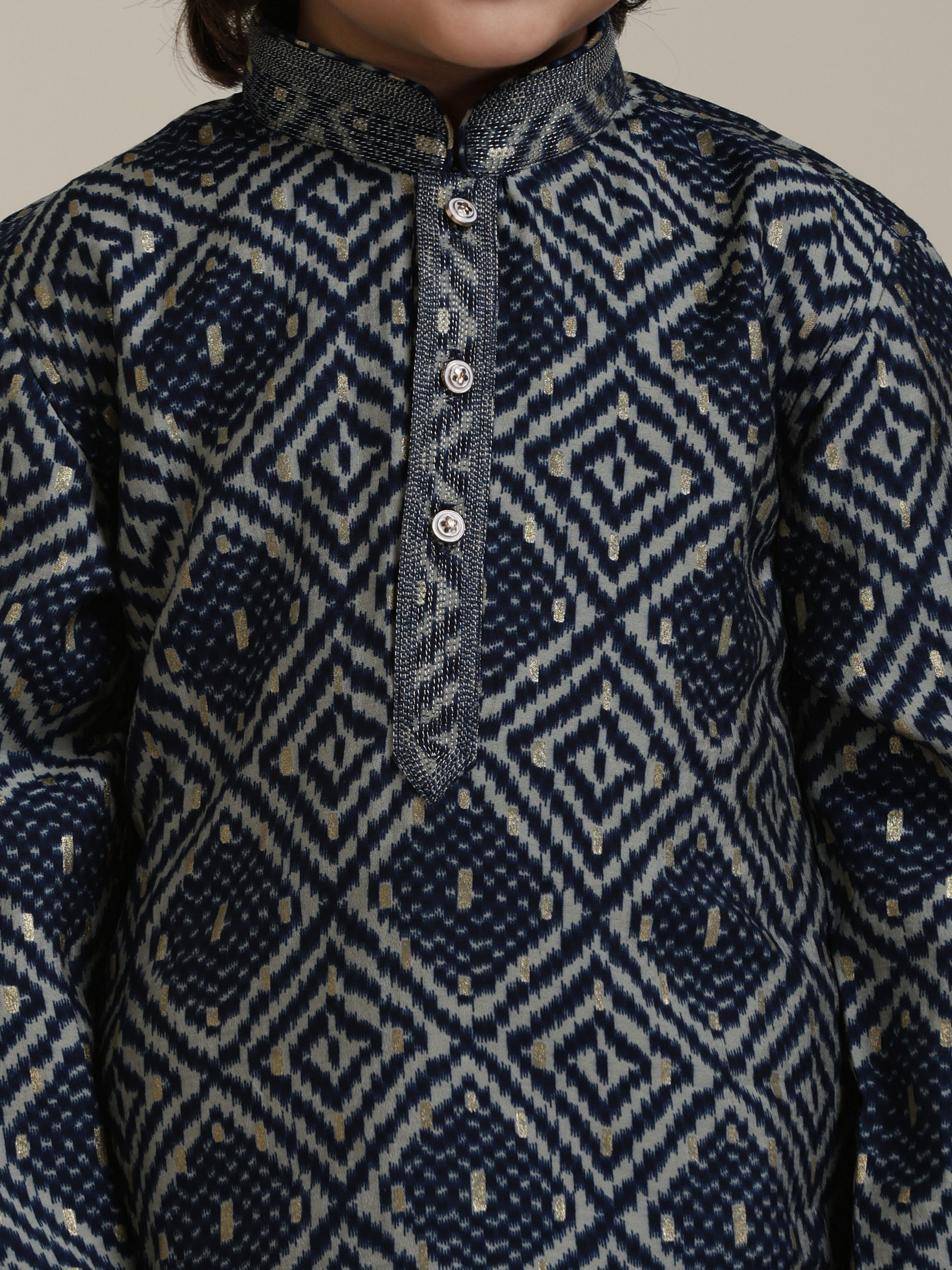 Manyavar Boys Boys Indigo Blue Chowkadi Motif Printed Kurta Set