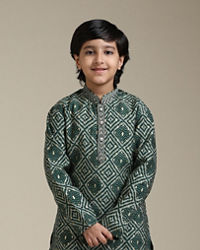 Manyavar Boys Boys Bottle Green Chowkadi Motif Printed Kurta Set