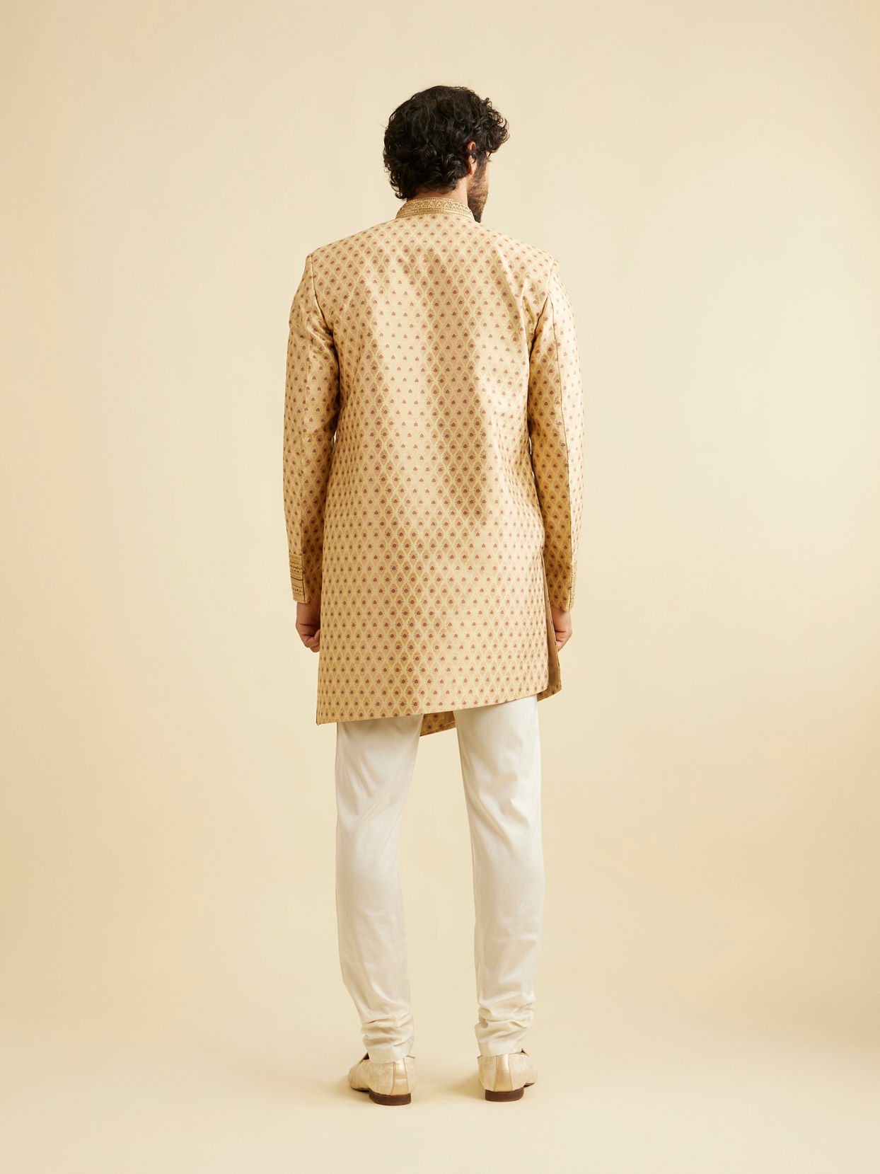 Manyavar Men Alluring Beige Indo Western Set image number 4