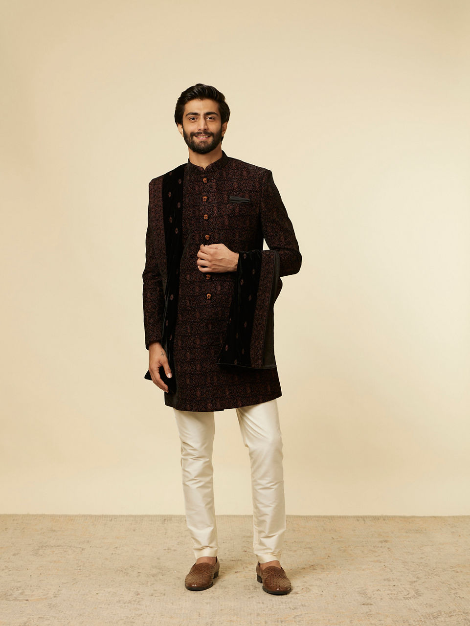 Manyavar Men Enchanting Black Embroidered Self Texture Indo Western Set