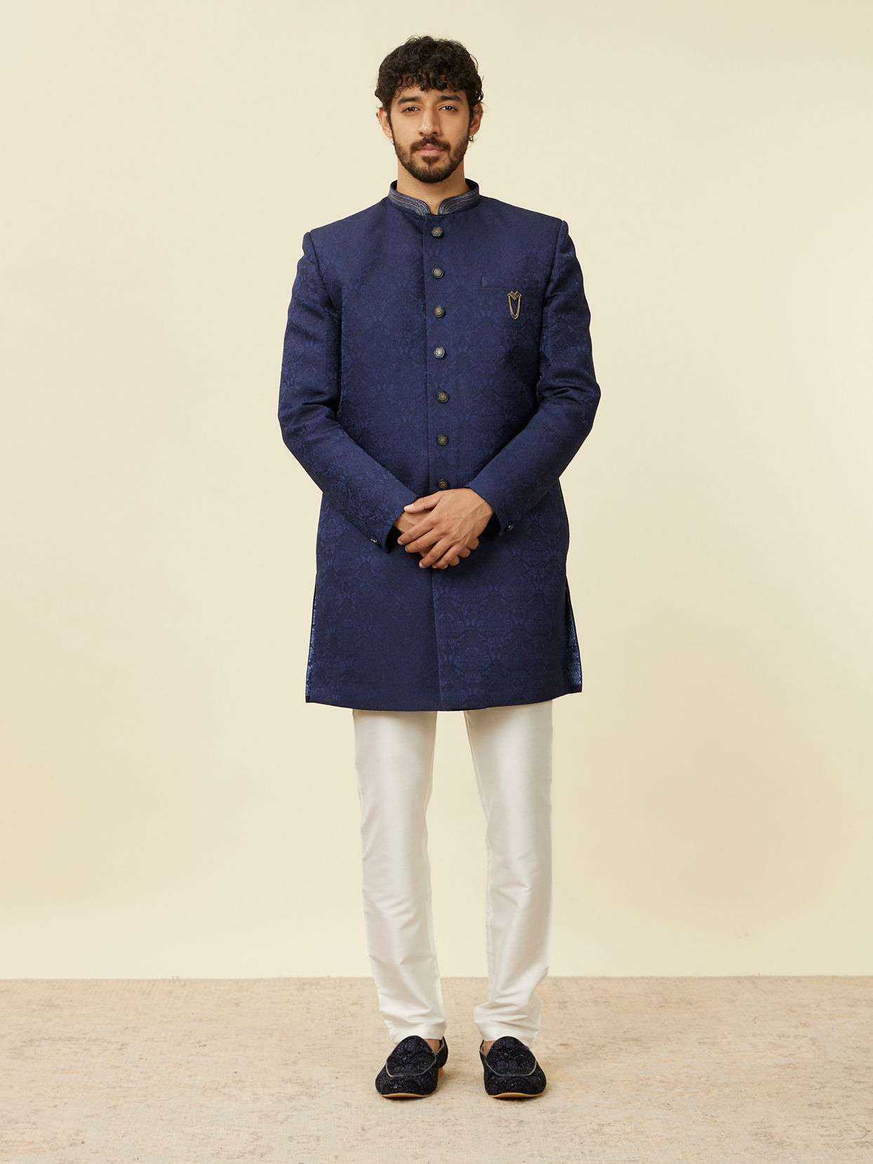 alt message - Manyavar Men Dark Blue Achkan Style Scallop Patterned Indo Western Set image number 2