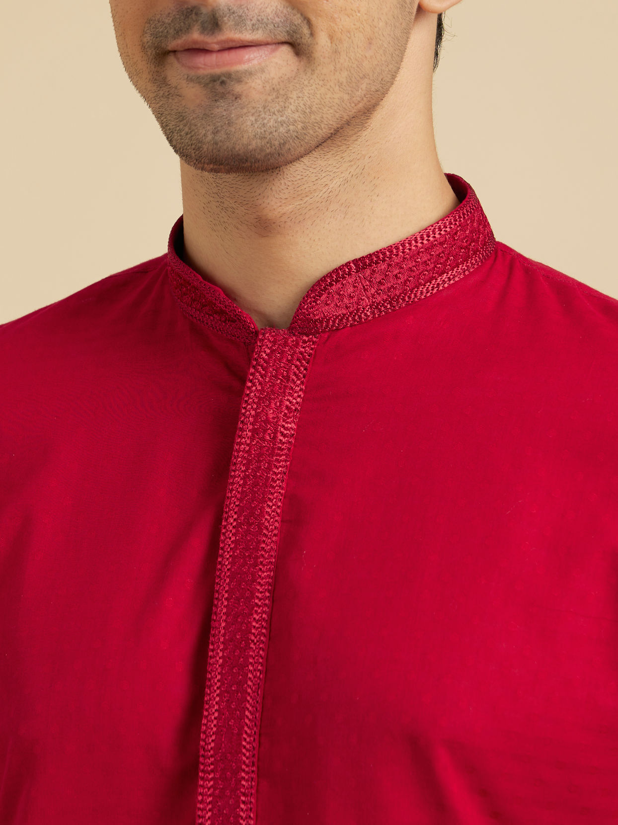 alt message - Manyavar Men Scarlet Red Kurta Set With Neck Detailing image number 1