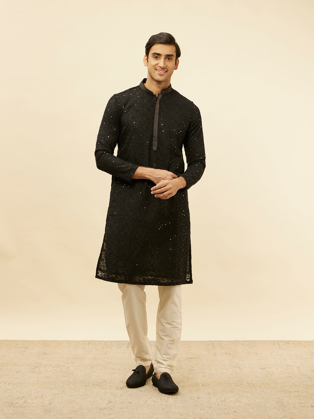 alt message - Manyavar Men Jet Black Chikankari Sequinned Kurta Set image number 2