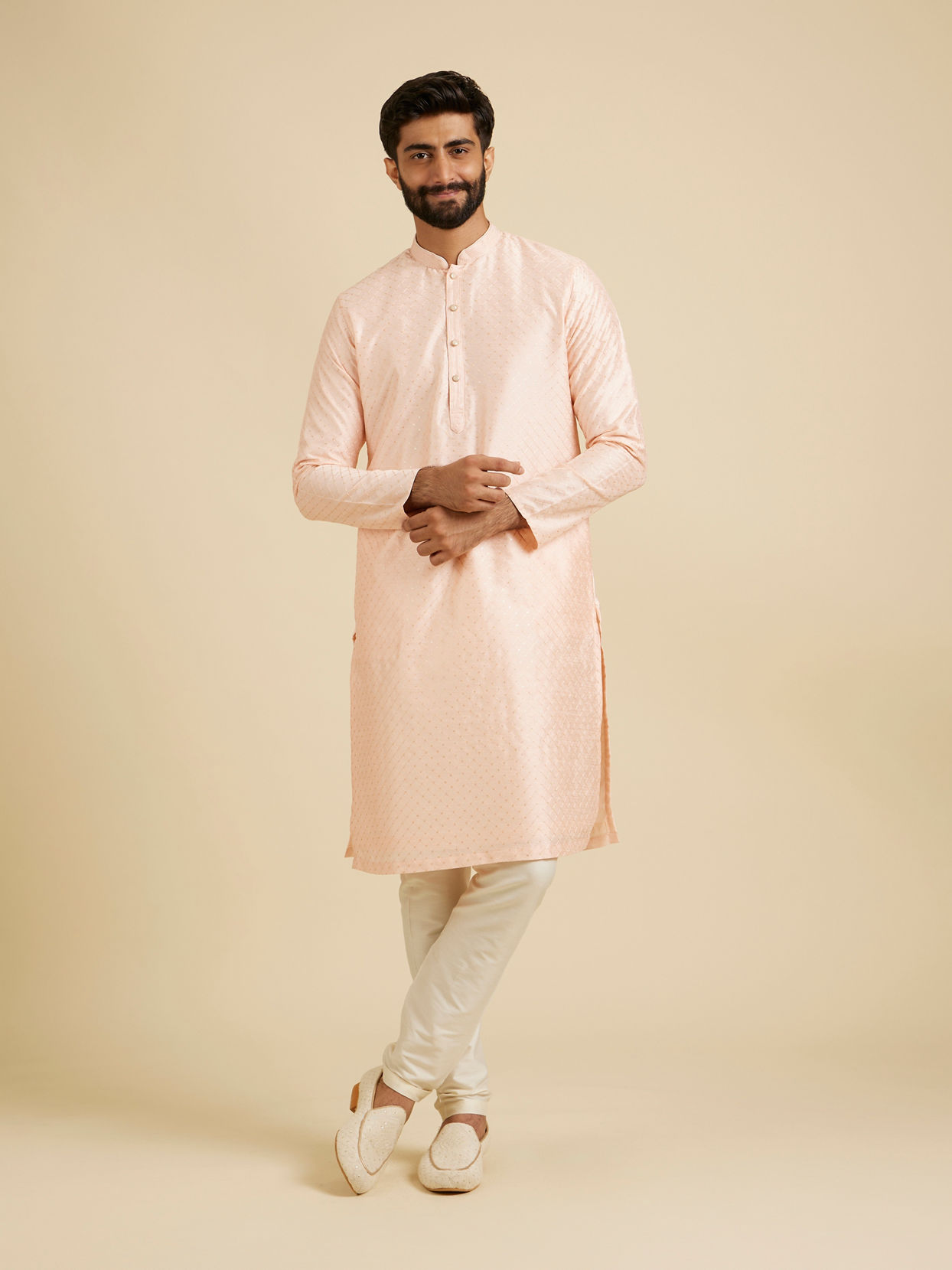 alt message - Manyavar Men Light Pink Sequins Kurta Pajama image number 1