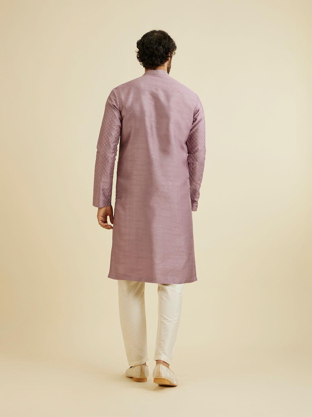 Manyavar Men Soft Lilac Jaal Sequinned Kurta Set with Striped Collar