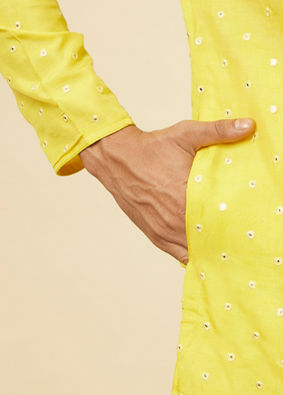 alt message - Manyavar Men Blazing Yellow Embroidered Sequinned Kurta Set image number 3