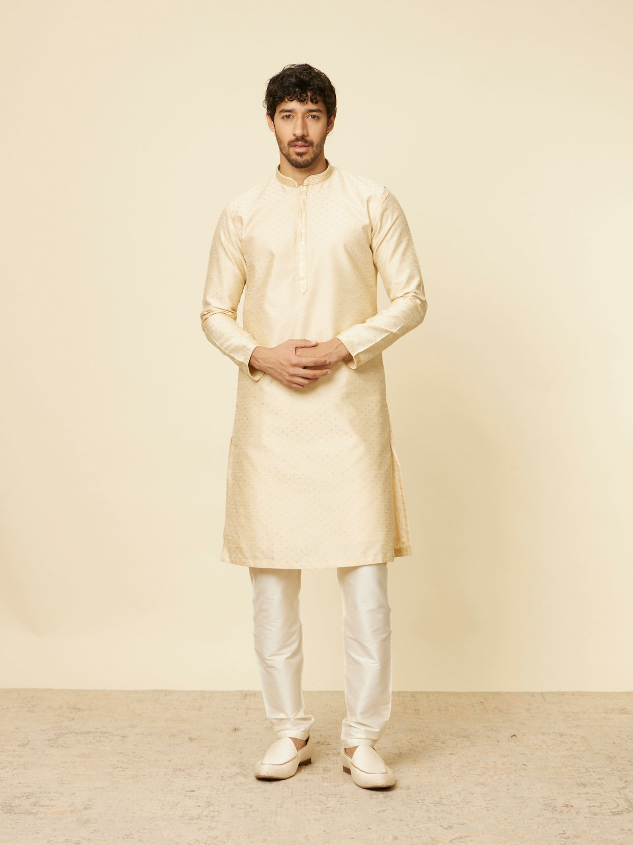 alt message - Manyavar Men Sand Beige Sequined Kurta Set image number 2