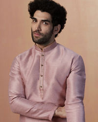 Manyavar Men Salmon Pink Jacquard Kurta Pajama