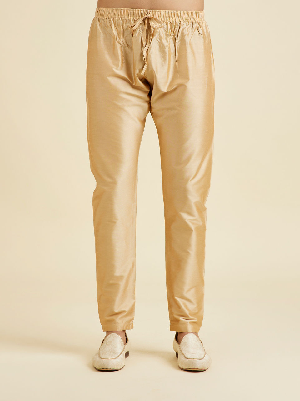 Manyavar Men Pista Green Foil Print Kurta Set