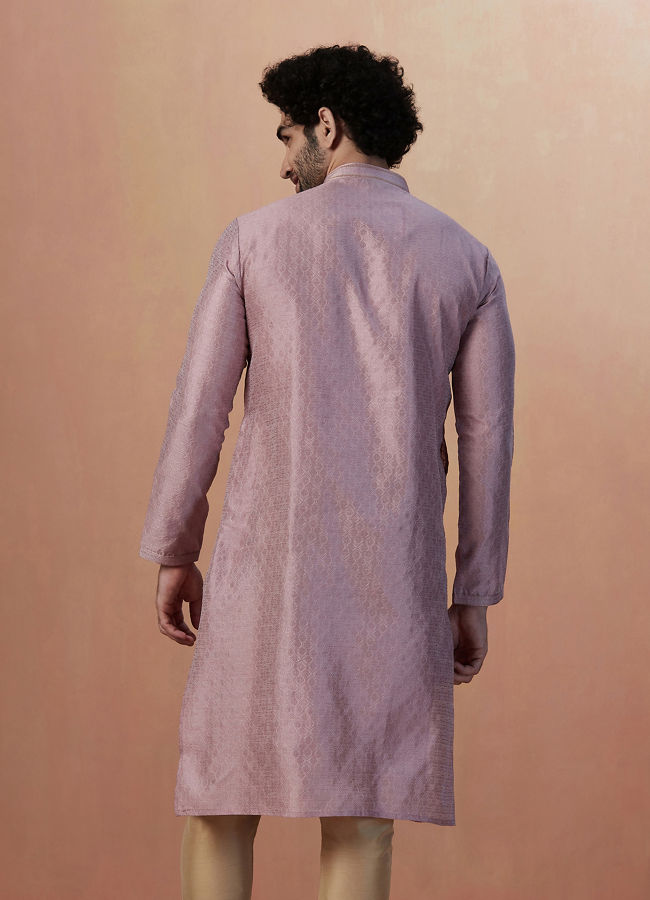 alt message - Manyavar Men Light Pink Jacquard Kurta Pajama image number 4