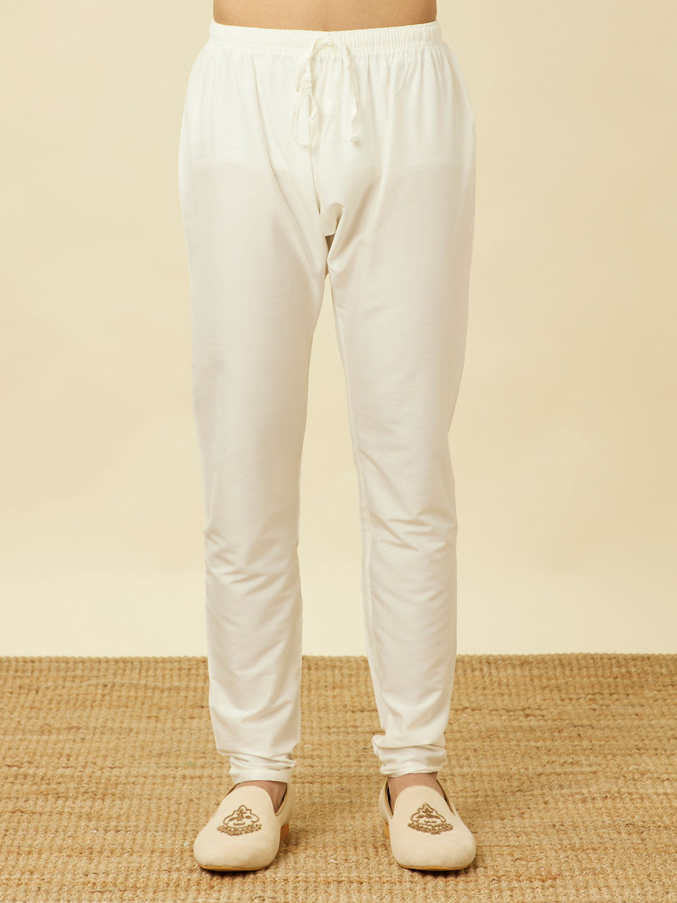 Manyavar Men Forest Green Chikankari Embroidered Sequined Kurta Set