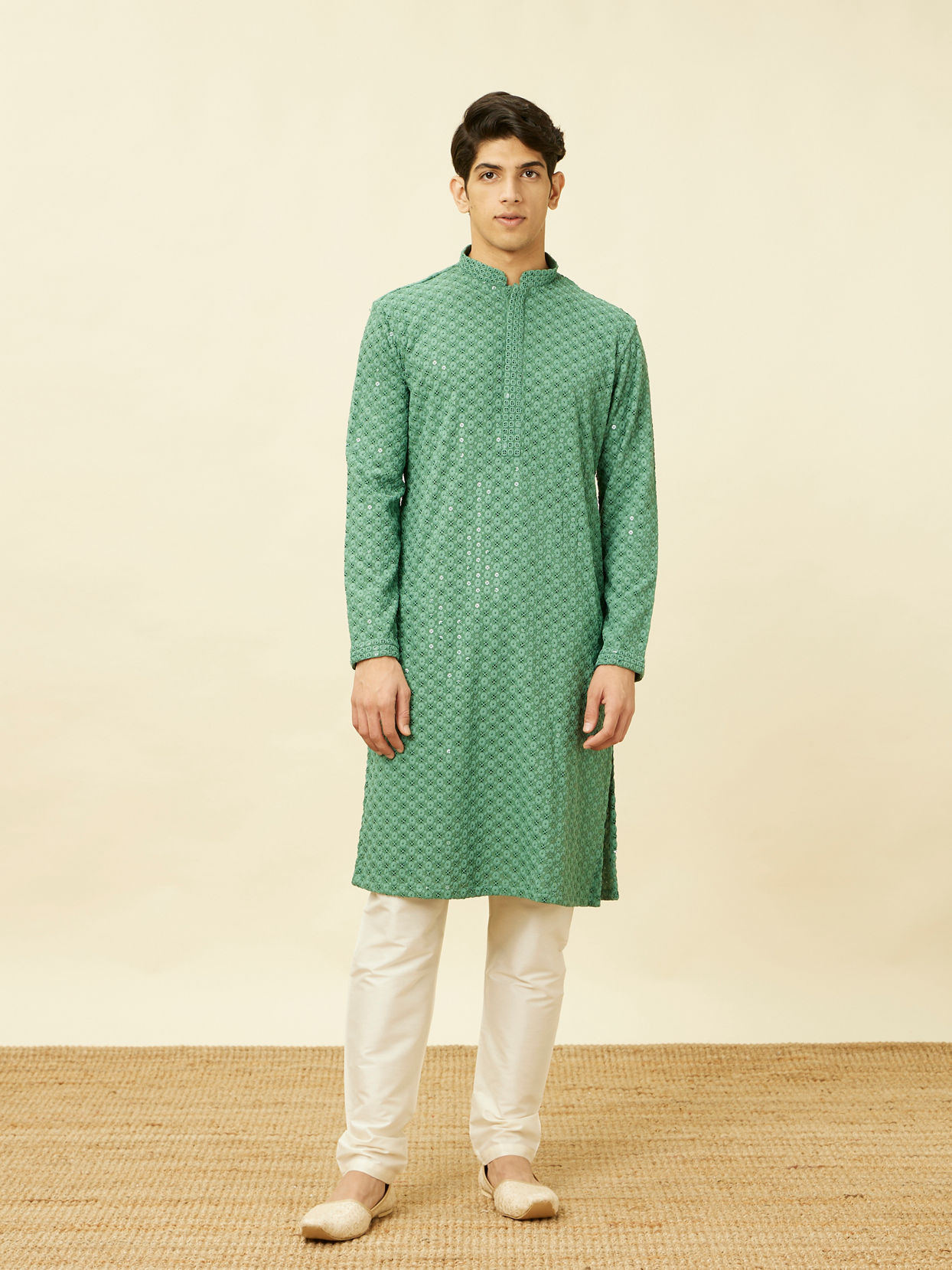 alt message - Manyavar Men Pastel Turquoise Blue Floral Chikankari Patterned Kurta Set image number 2