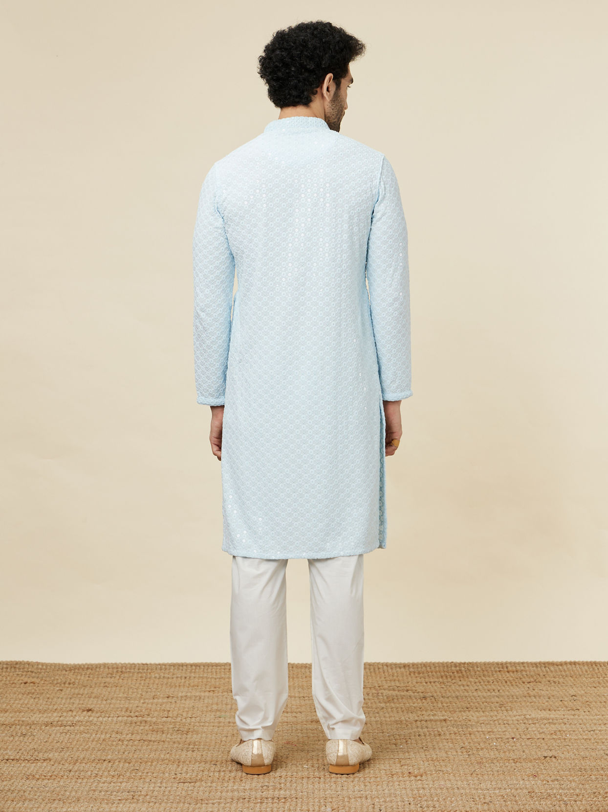 alt message - Manyavar Men Powder Blue Sequin Embellished Chikankari Kurta Set image number 5