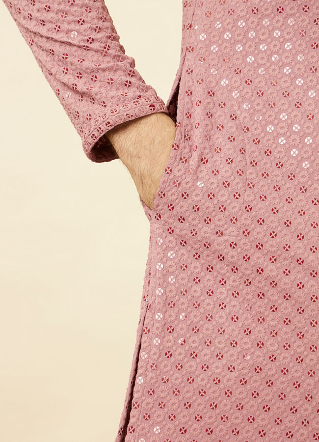 alt message - Manyavar Men Quartz Pink Floral Chikankari Embroidered Kurta Set image number 3