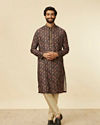 alt message - Manyavar Men Kohl Black Bel Butti Patterned Kurta Set image number 2