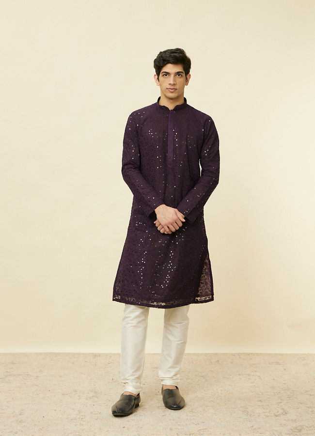 alt message - Manyavar Men Violet Blue Chikankari Patterned Kurta Set image number 2