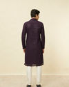 alt message - Manyavar Men Violet Blue Chikankari Patterned Kurta Set image number 5