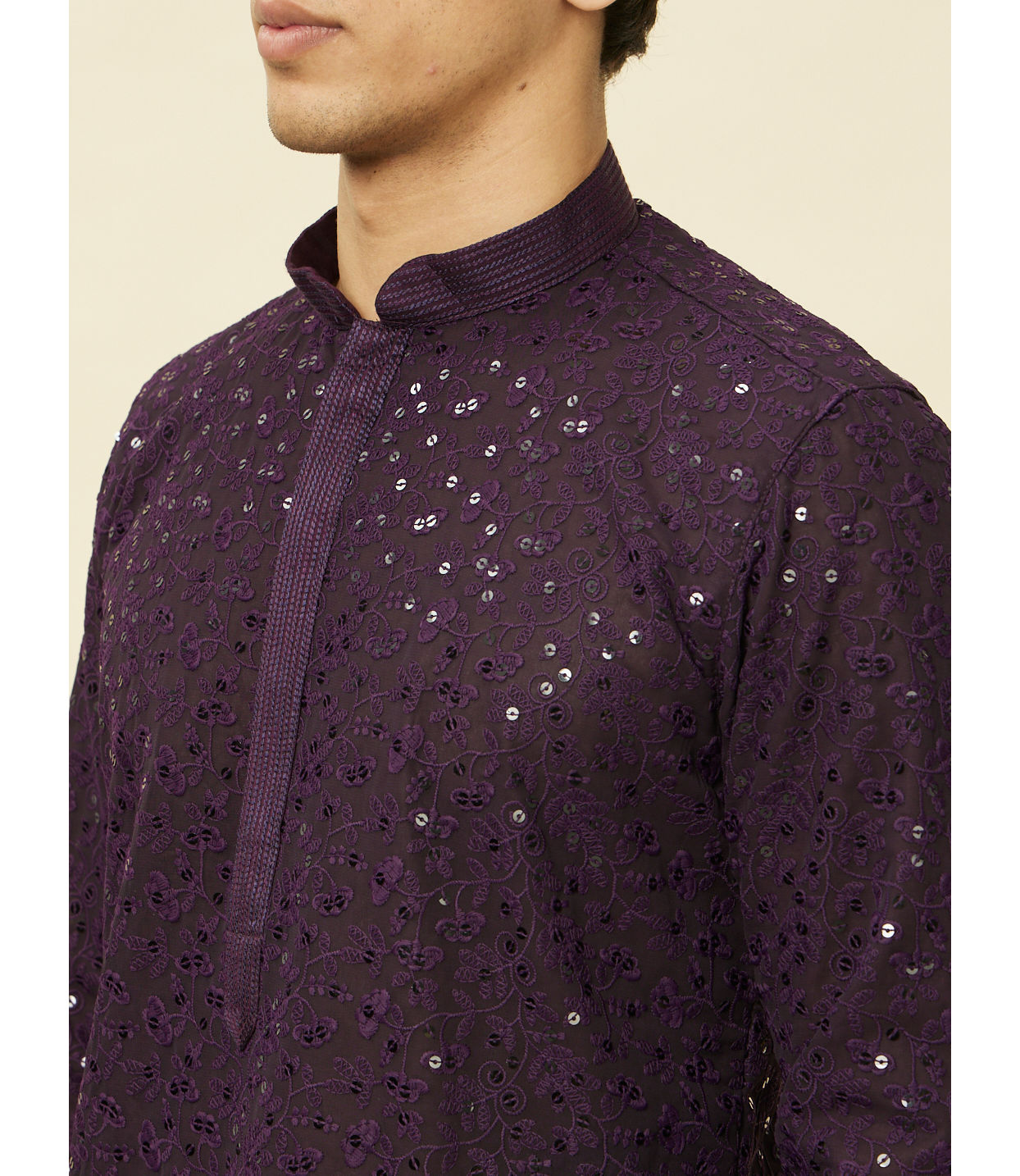 alt message - Manyavar Men Violet Blue Chikankari Patterned Kurta Set image number 1