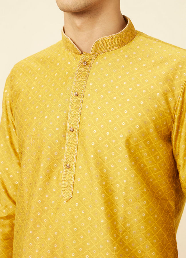 Manyavar Men Elegant Cream Kurta Pajama