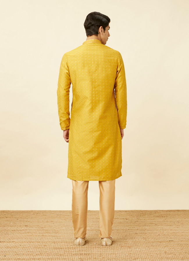 Manyavar Men Elegant Cream Kurta Pajama image number 5