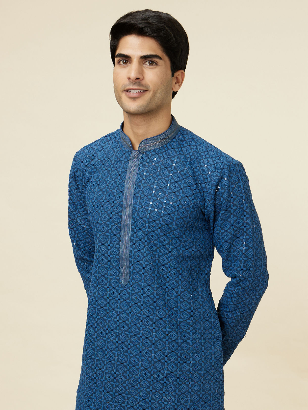 alt message - Manyavar Men Teal Blue Floral Chikankari Embroidered Kurta Set image number 0