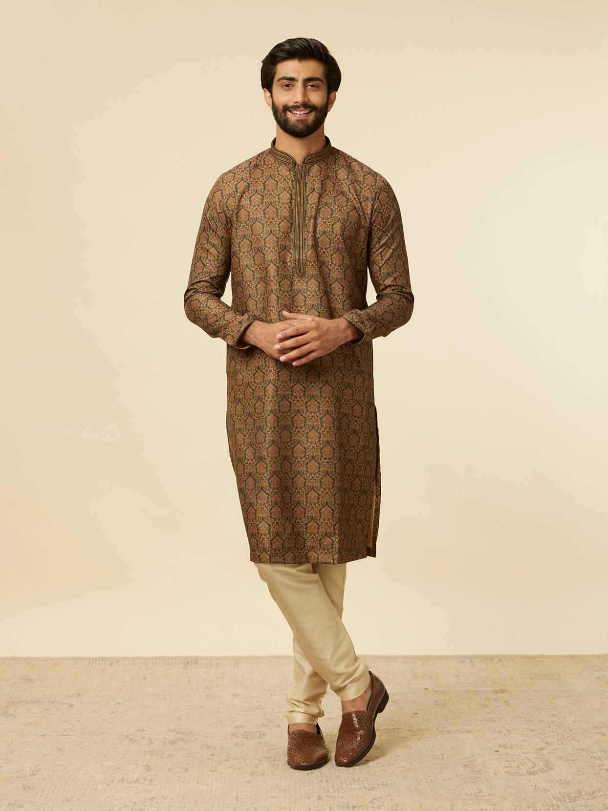 Manyavar Men Dark Green Paisley Printed Kurta Set