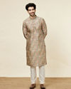 alt message - Manyavar Men Pista Green and Beige Diamond Patterned Kurta Set image number 2