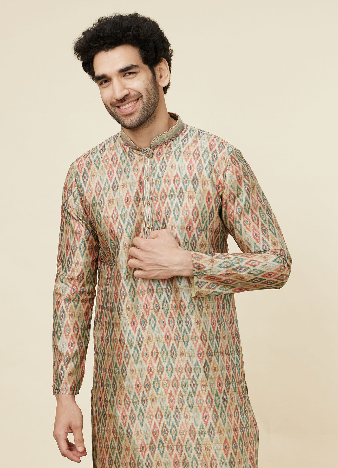 alt message - Manyavar Men Pista Green and Beige Diamond Patterned Kurta Set image number 0