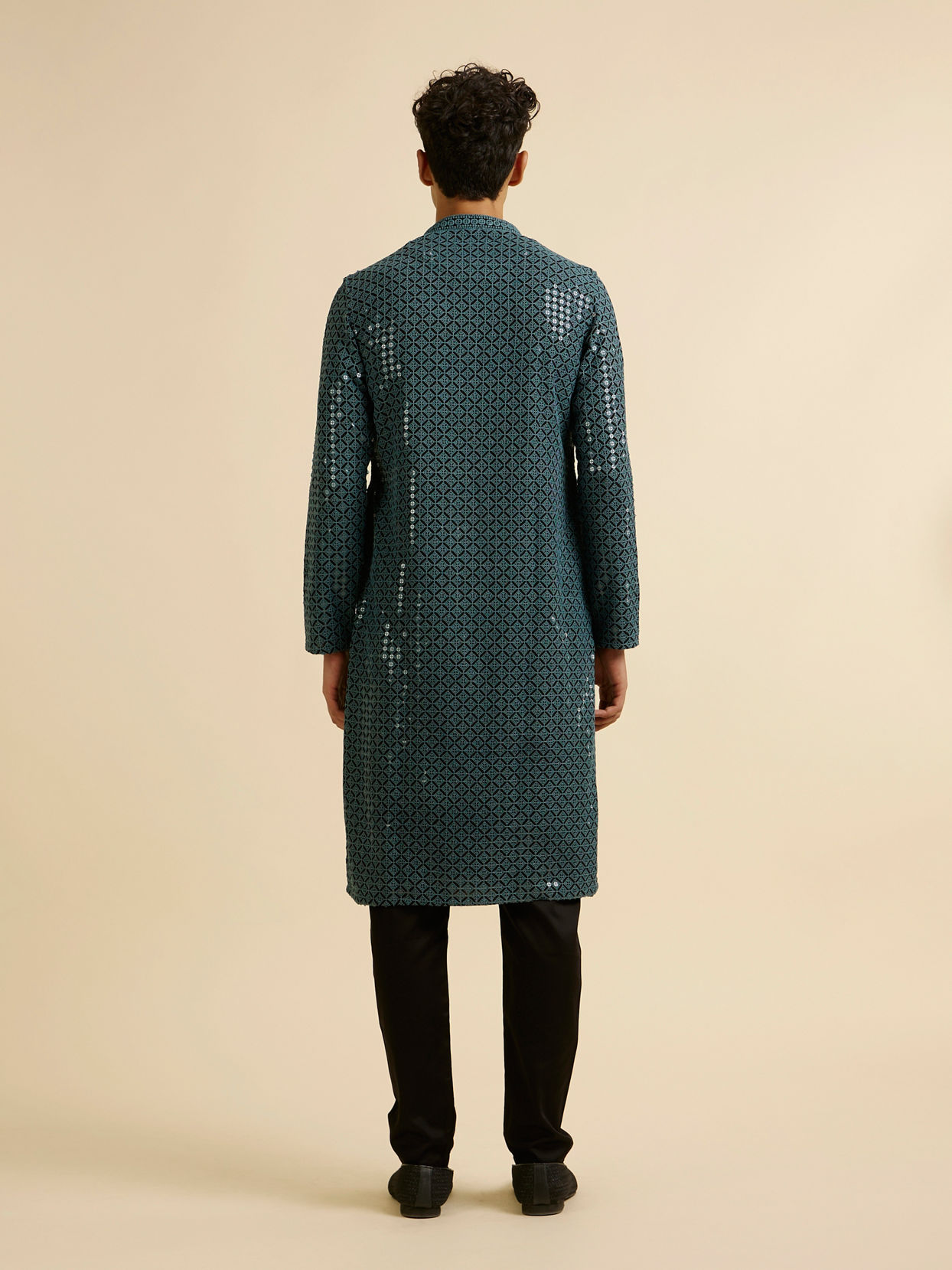 alt message - Manyavar Men Teal Blue Chikankari Kurta Set image number 5