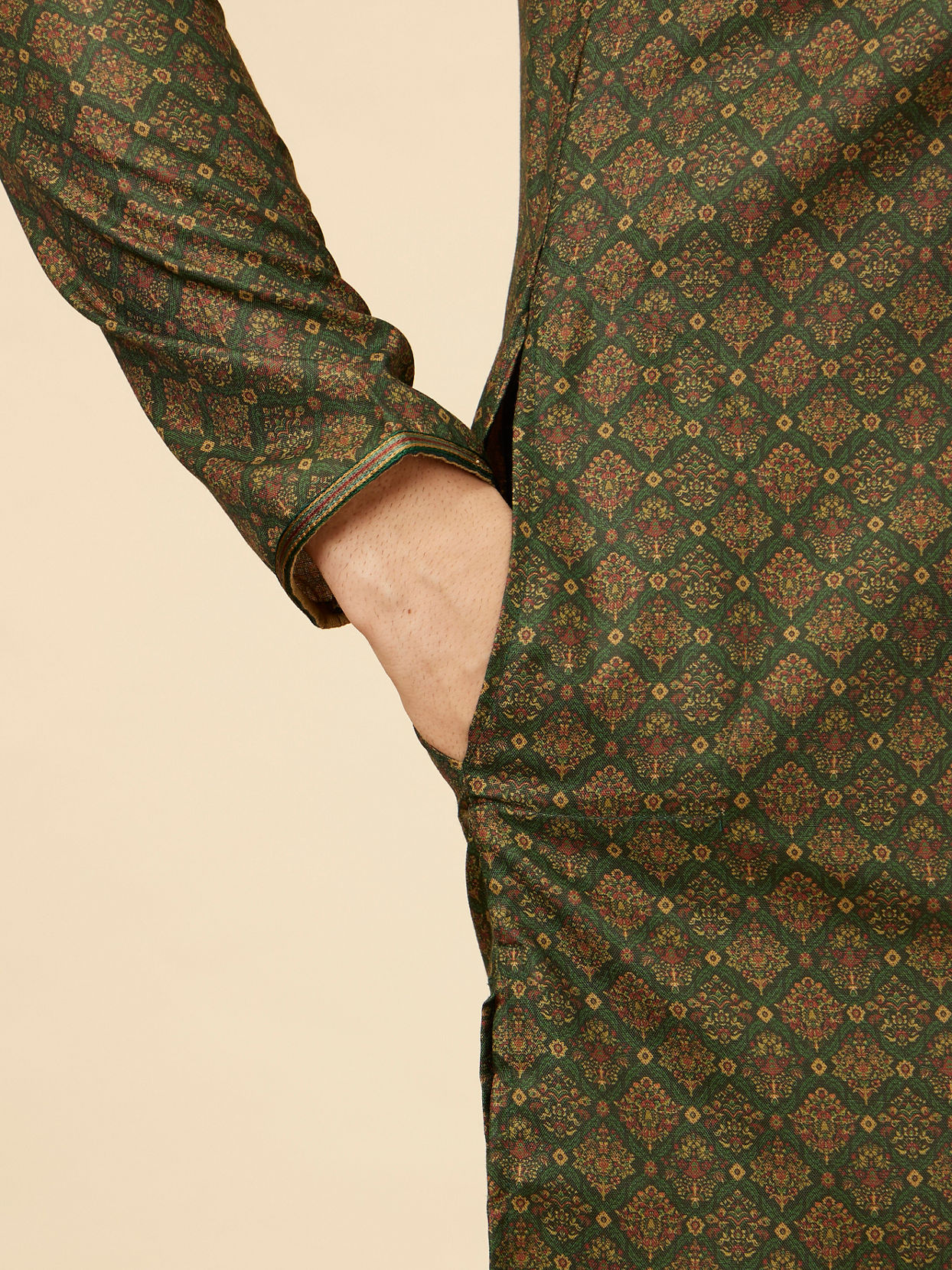 Manyavar Men Forest Green Floral Jaal Patterned Kurta Set