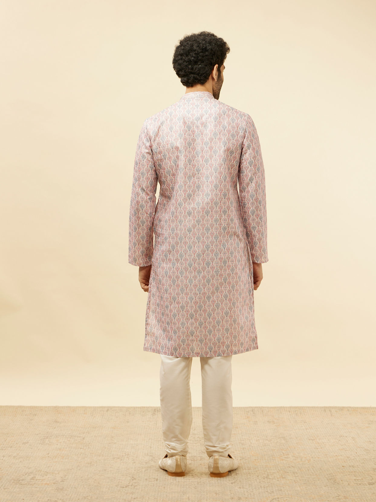 alt message - Manyavar Men Rose Pink Jhallar Print Kurta Set image number 5