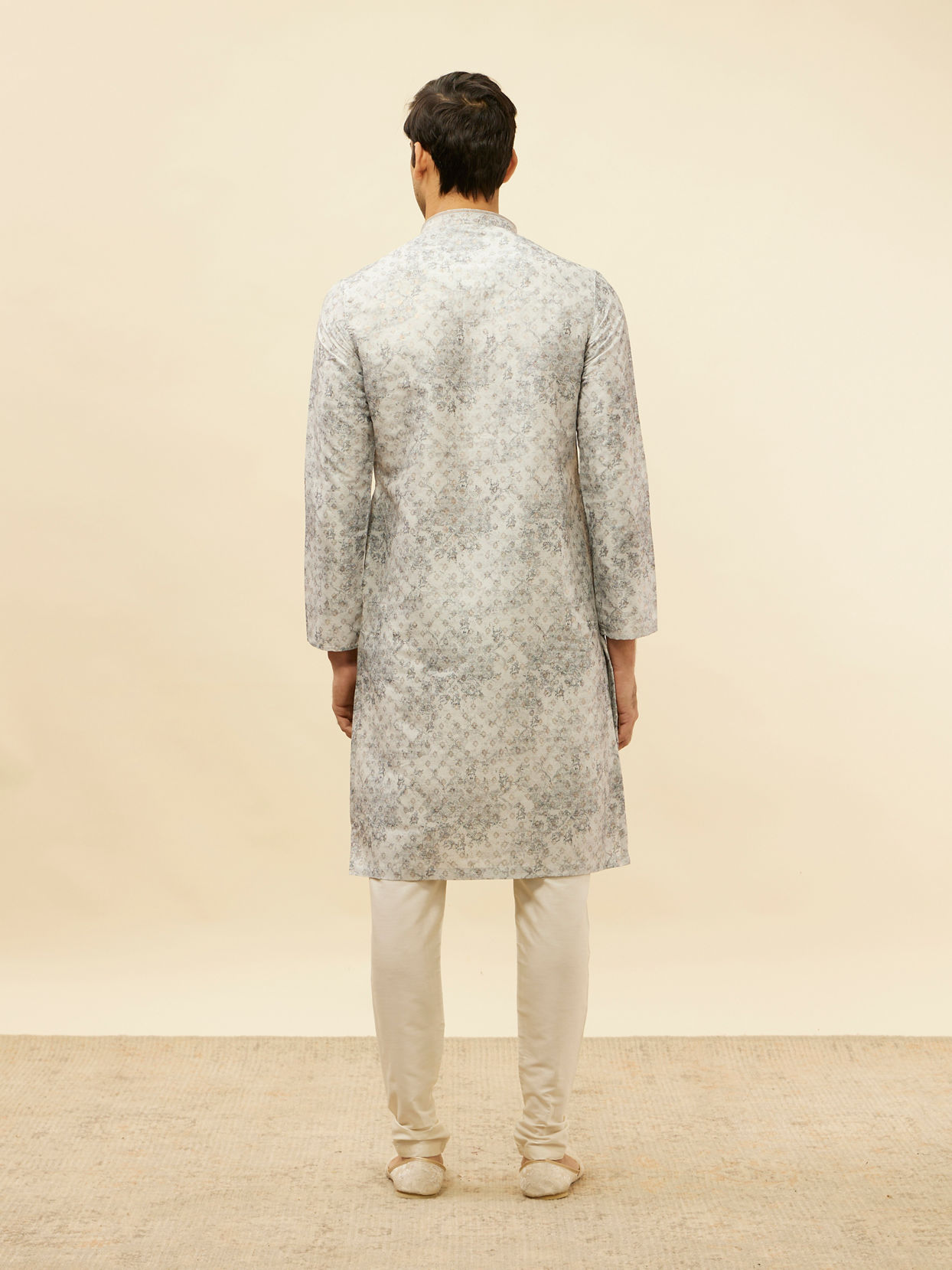 Manyavar Men Cloud Grey Abstract Print Foil Work Kurta Set