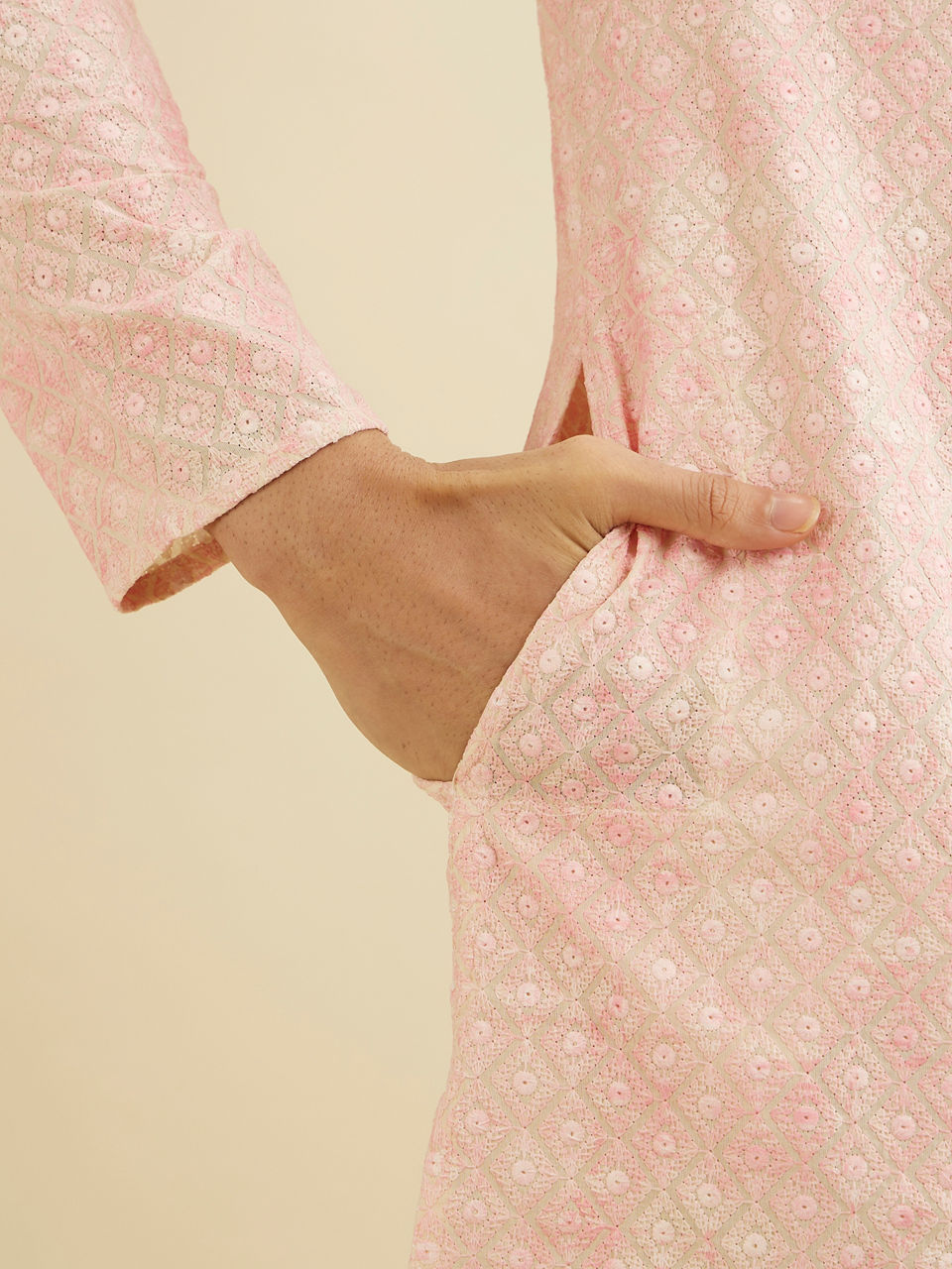 Manyavar Men Baby Pink Chikankari Patterned Kurta Set