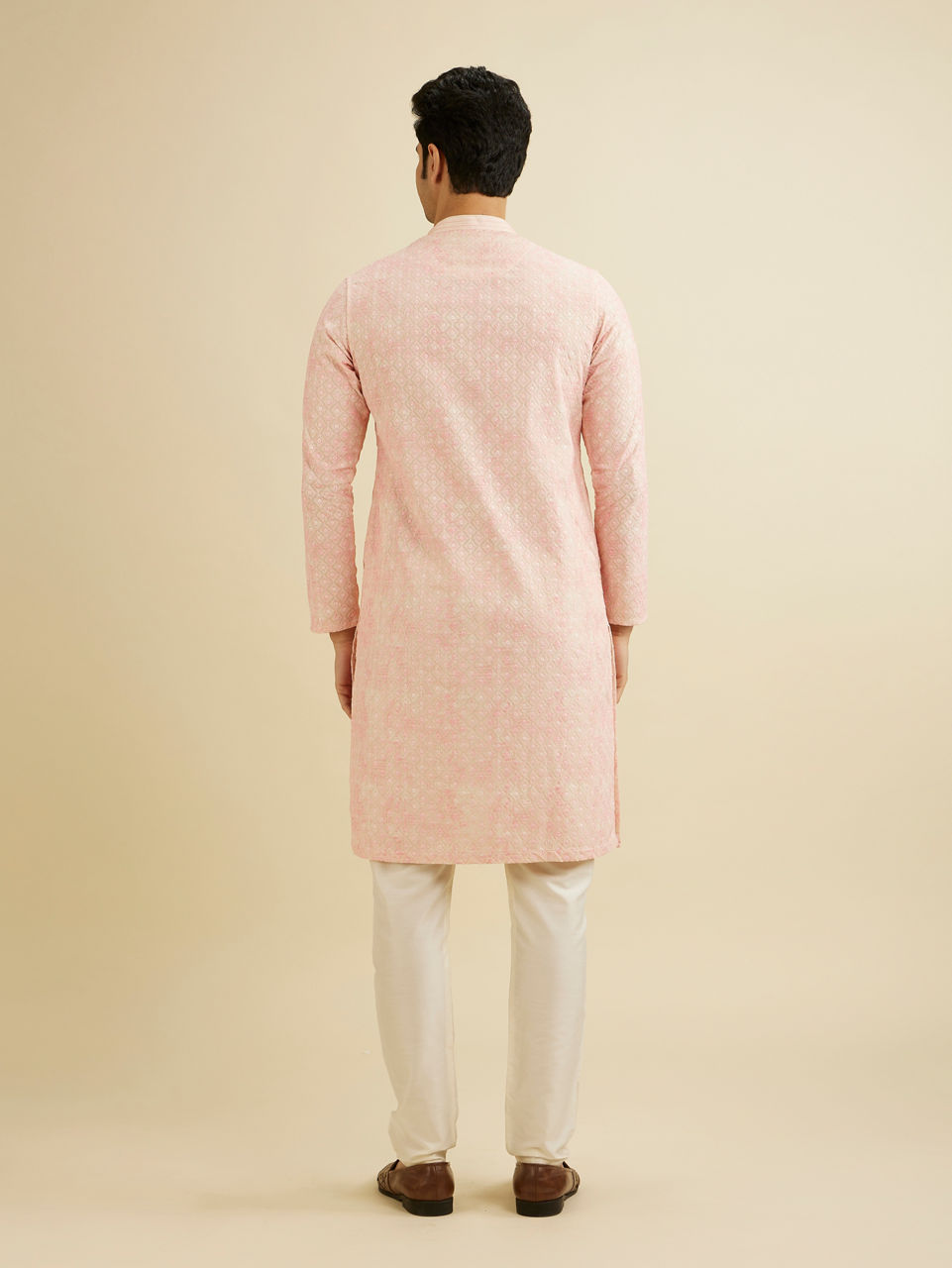 Manyavar Men Baby Pink Chikankari Patterned Kurta Set