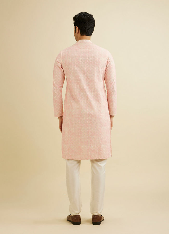 Manyavar Men Baby Pink Chikankari Patterned Kurta Set image number 5