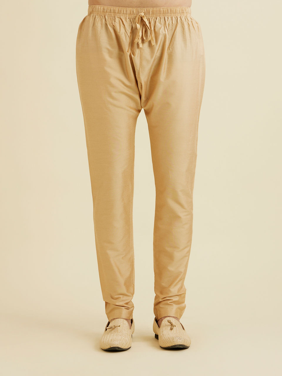 Manyavar Men Soft Green Chikankari Patterned Kurta Set