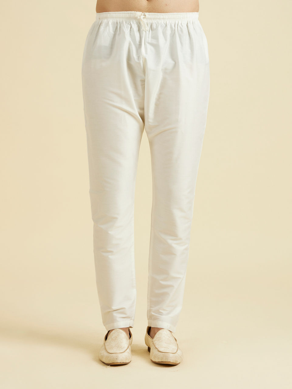 Manyavar Men Lilac Luminescence Kurta Pajama