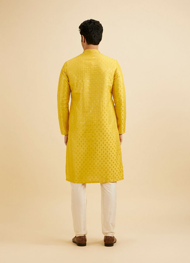 Manyavar Men Sunshine Yellow Kurta Set with Patra Work image number 5